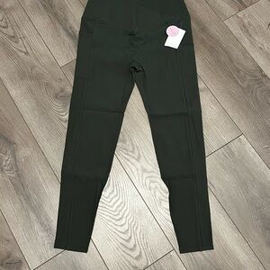 High-Waist Olive Green Leggings with Side Pockets